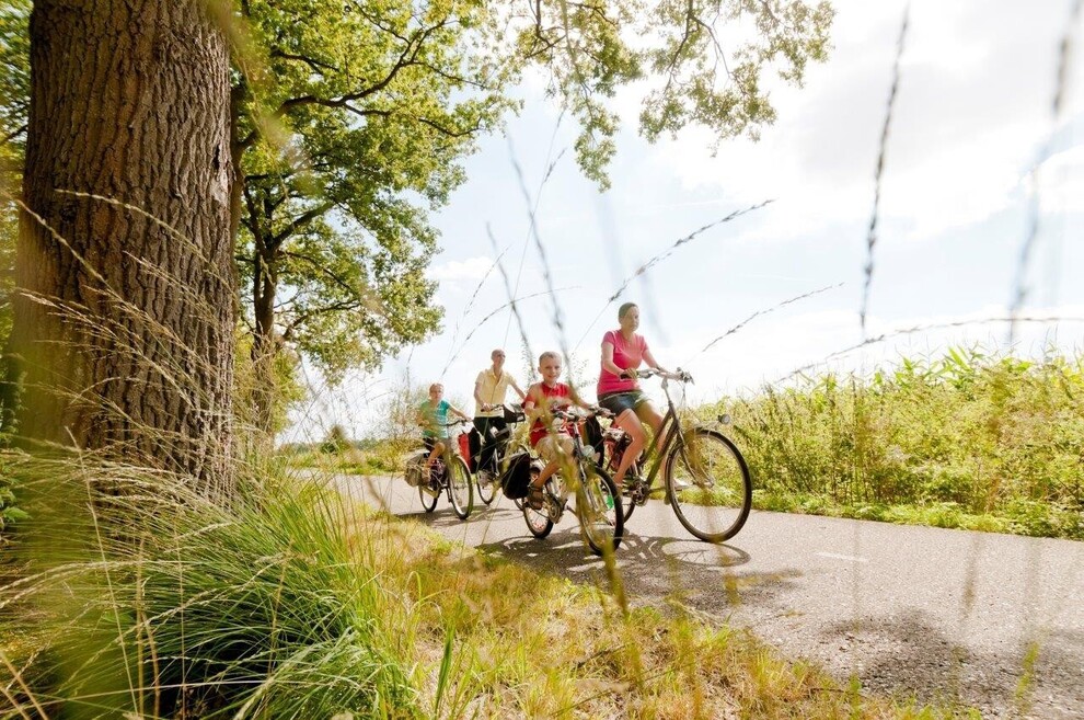 Fietsroute Kinderboerderij Klein Boveneind - Sporthal de Boog